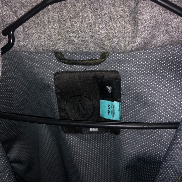 Volcom jacket ! - Picture 2 of 5